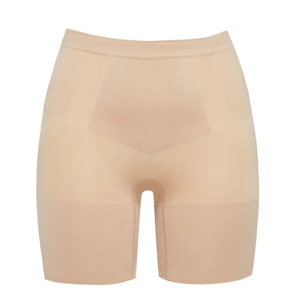 SPANX Oncore mid rise short! NEW - Picture 2 of 5